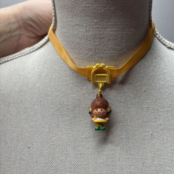 Vtg Hasbro Charmkins Brown Eyed Susan Charm & Choker - Picture 2 of 5